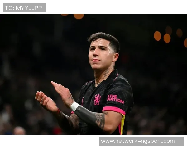 切尔西更衣室风波升级斯特林与恩佐训练场激烈冲突引发关注