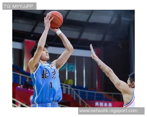 朱俊龙的奋斗历程与未来展望：从普通少年到篮球新星的成长之路